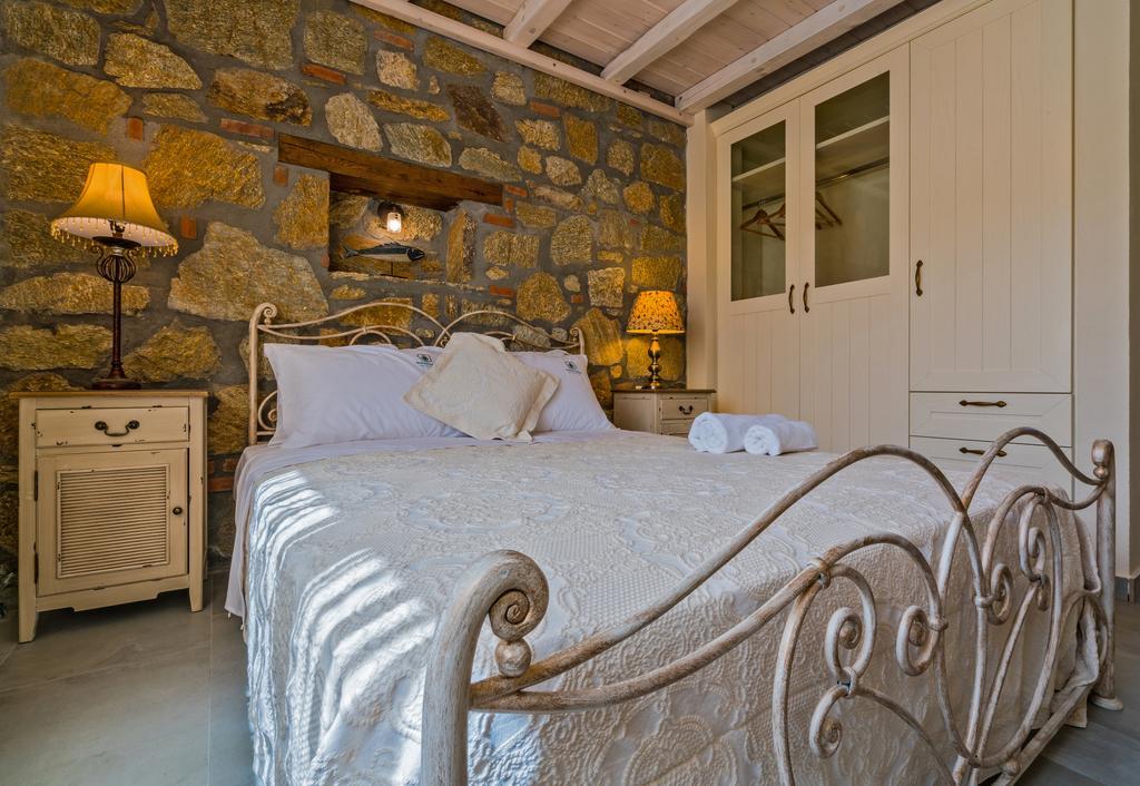 Mediterraneo Luxury Suites Halkidiki Vourvourou Eksteriør billede